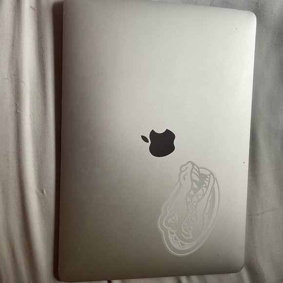 MacBook Pro 13 inch Touch Bar feature included